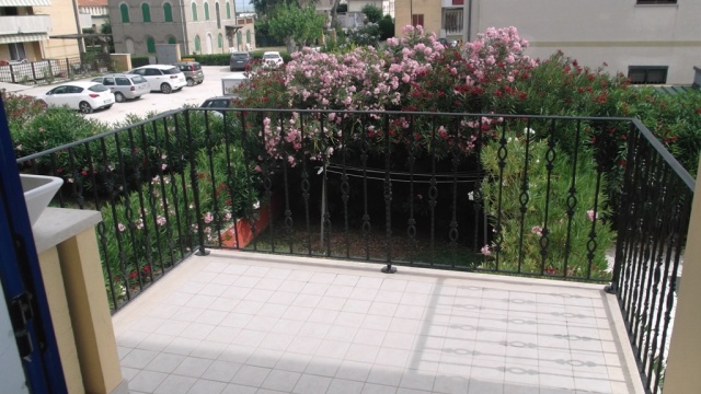 BILOCALE CON TERRAZZO “CITTADELLA” BILOCALE CON TERRAZZO “CITTADELLA”