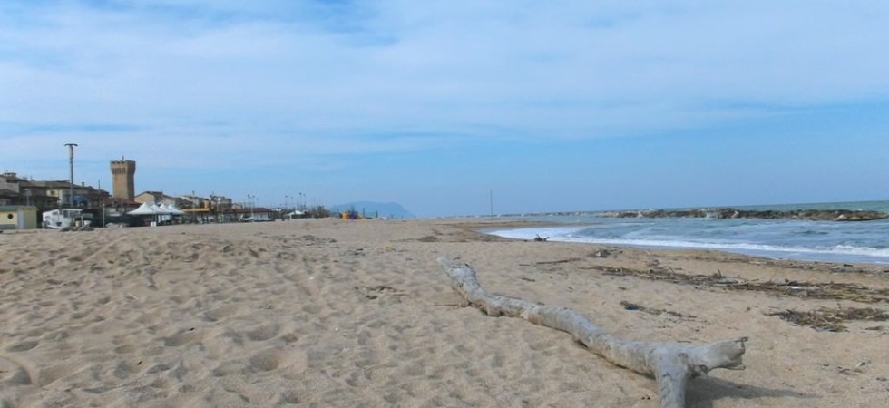 Porto Potenza mare-spiaggia