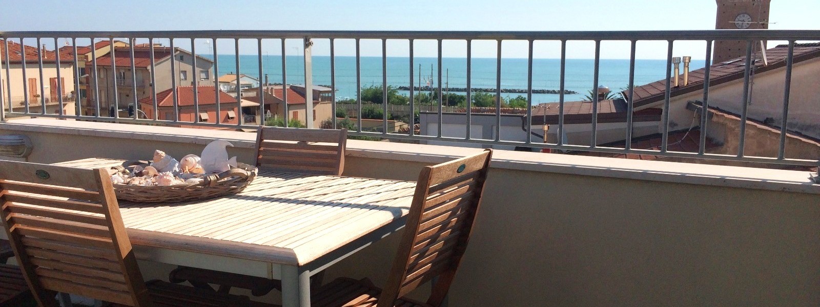 ATTICO IN CENTRO CON TERRAZZO VISTA MARE