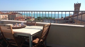 ATTICO IN CENTRO CON TERRAZZO VISTA MARE