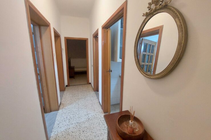 TRILOCALE CON CANTINA